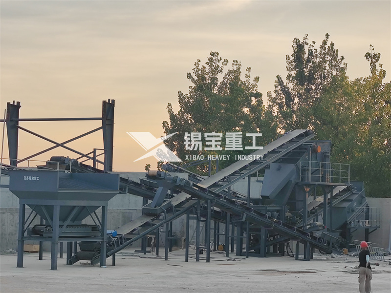 瀝青舊料破碎篩分設(shè)備1 瀝青舊料破碎篩分設(shè)備1