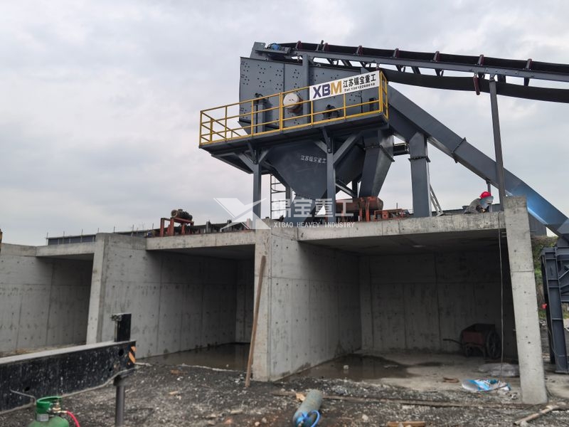 寧波慈溪瀝青銑刨料破碎篩分設(shè)備現(xiàn)場(chǎng)