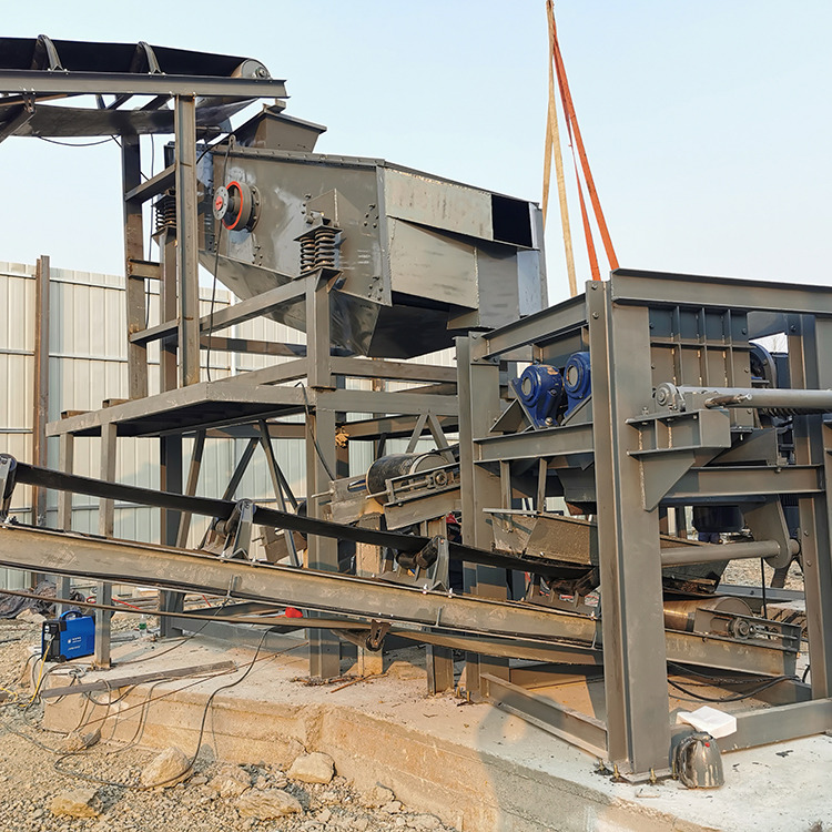 瀝青再生料專(zhuān)用篩分機(jī)(圖6) 瀝青再生料專(zhuān)用篩分機(jī)(圖6)