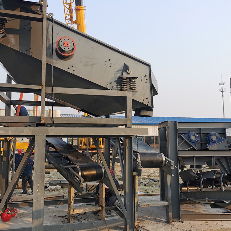 瀝青再生料專(zhuān)用篩分機(jī)(圖7) 瀝青再生料專(zhuān)用篩分機(jī)(圖7)